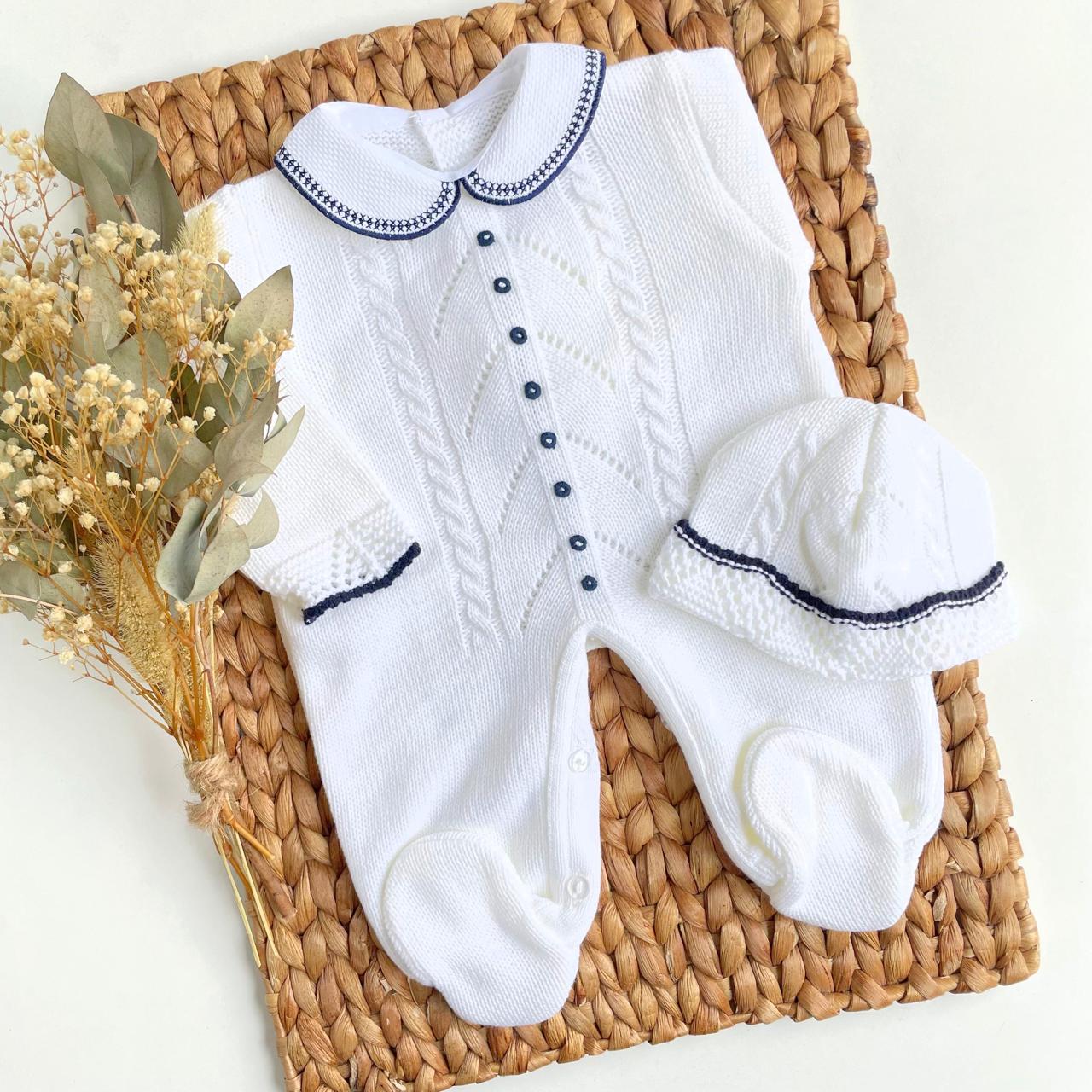 Primera Puesta Traje Gorro