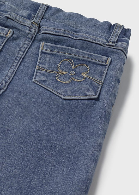 Pantalon cerrado tejano basico	576