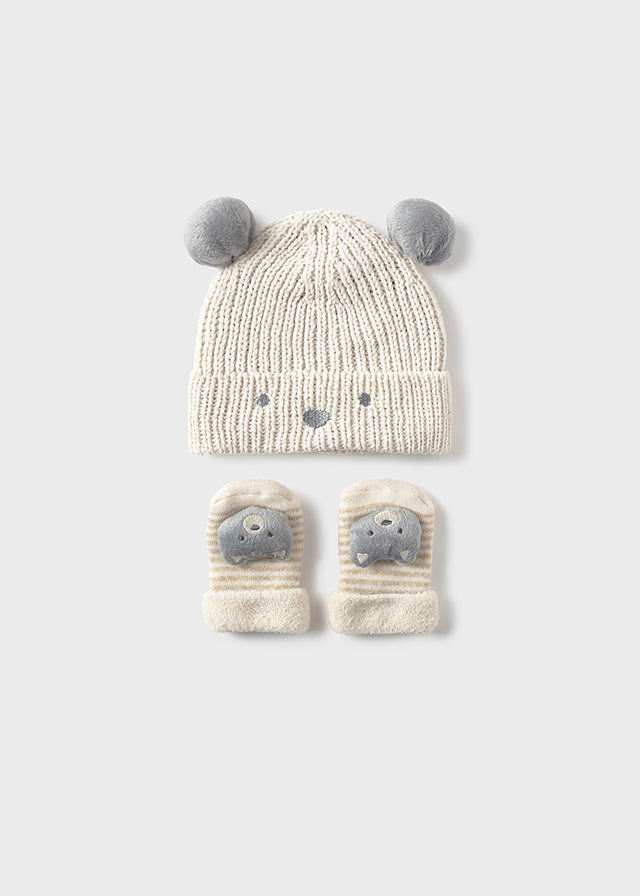 Set de gorro y calcetines 9933
