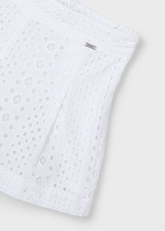 Pantalón Corto Perforado
