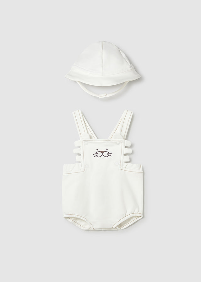 Peto corto y gorro mayoral 1650