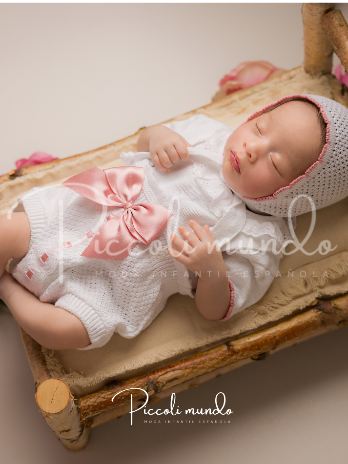 Primera puesta Adriana Blanca con Rosa Viejo