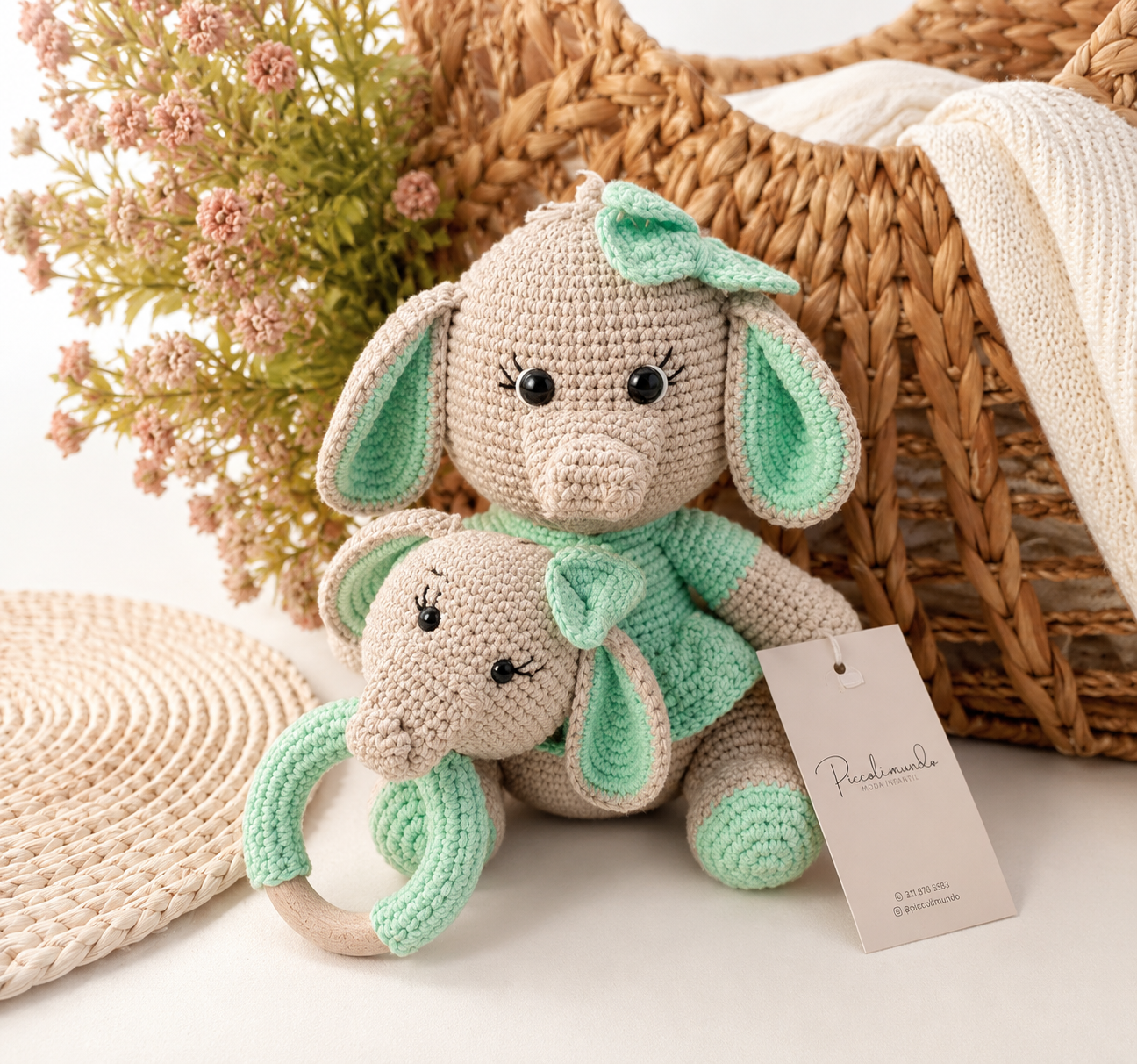 Peluche y Sonajero Crochet de Elefante