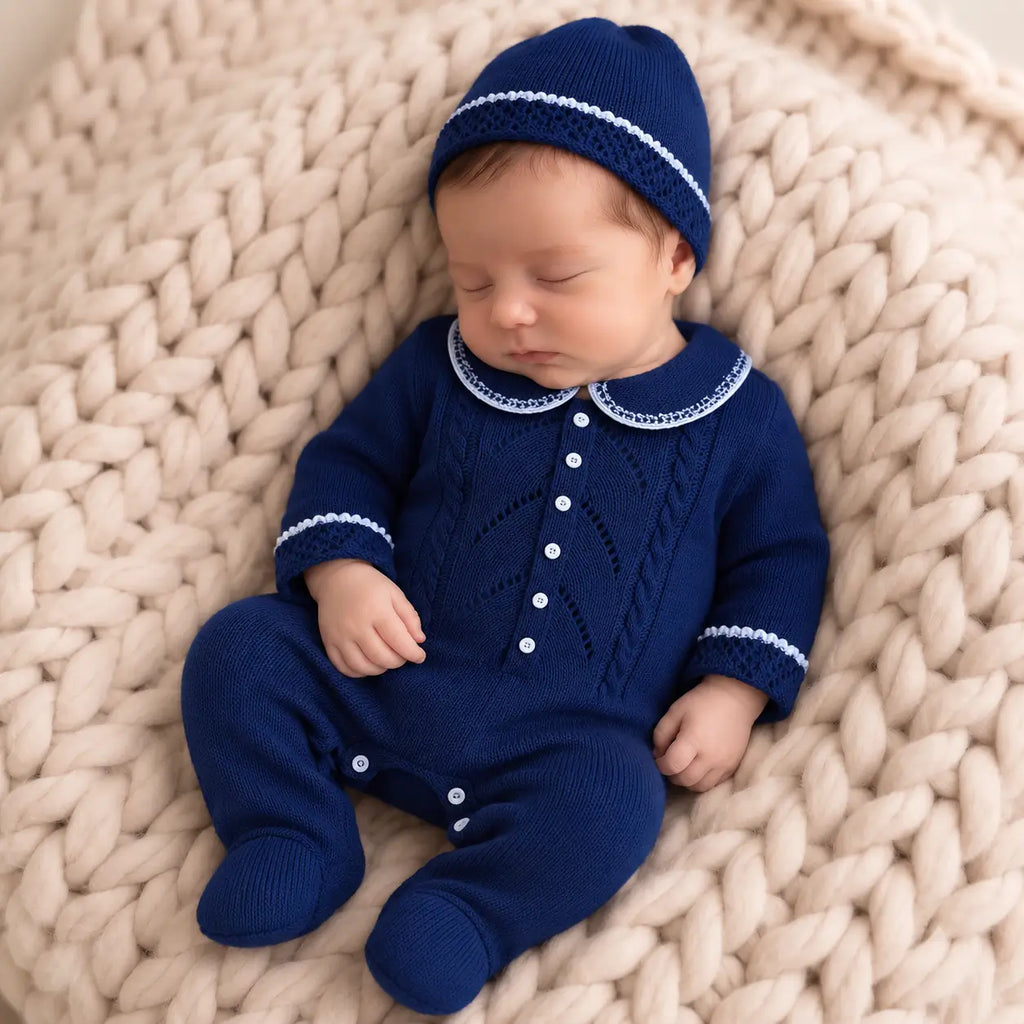 Primera Puesta Traje Gorro Azul Marino