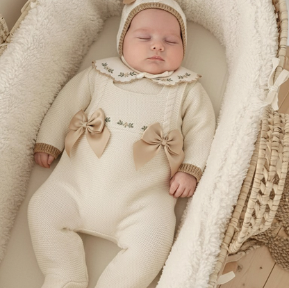 Paula Flores perla camel