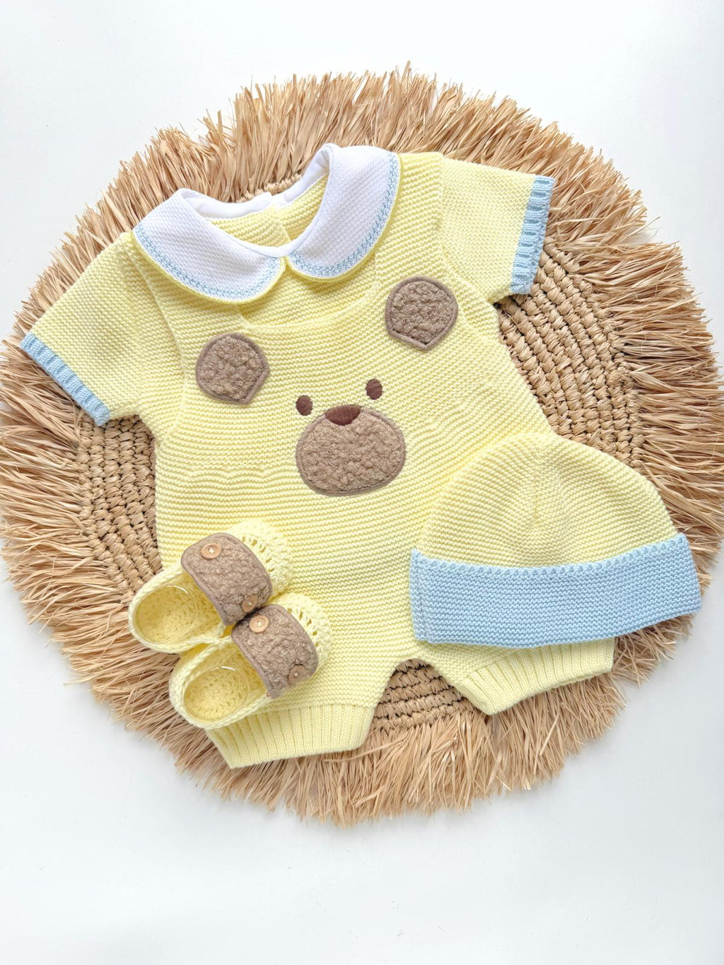 Primera Puesta corta Peluche Amarillo con Celeste
